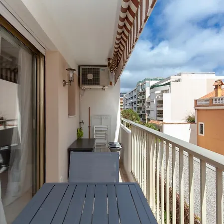 2 Min From The Beaches! In The Heart For Palm Beach